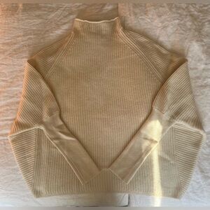 Club Monaco Emma Cream Cashmere Cocoon Sweater Medium Megan Markle Style